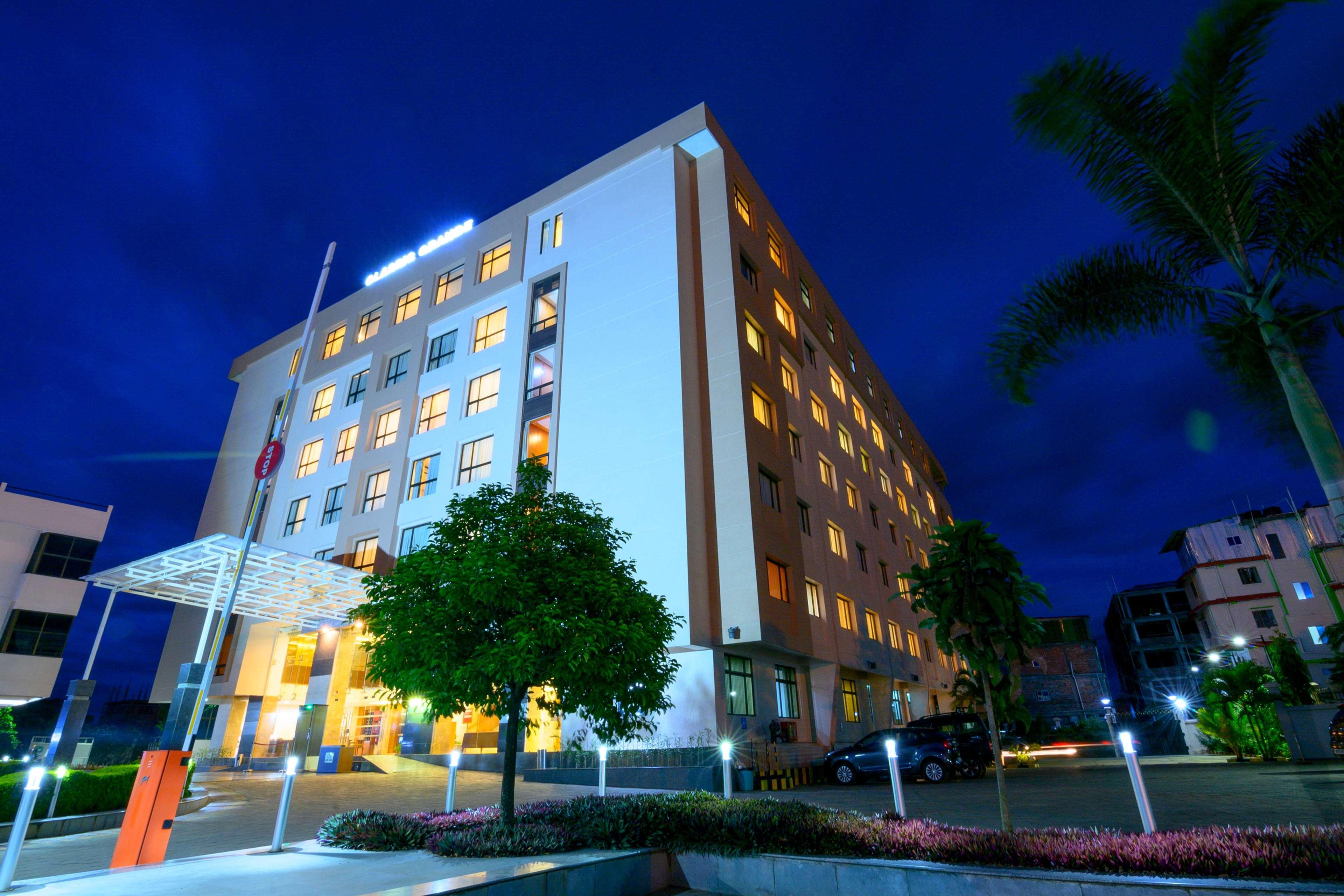 Classic Grande,A Member Of Radisson 임팔 외부 사진