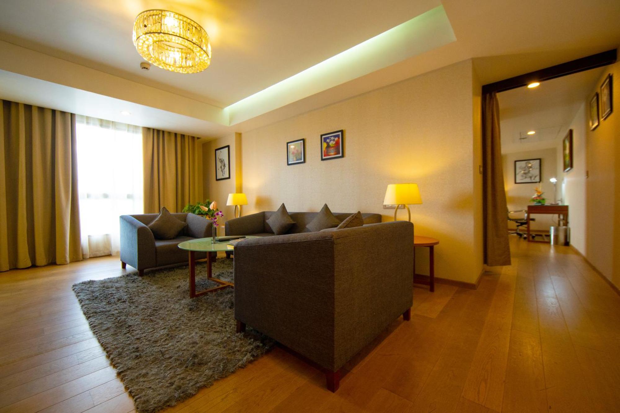 Classic Grande,A Member Of Radisson 임팔 외부 사진