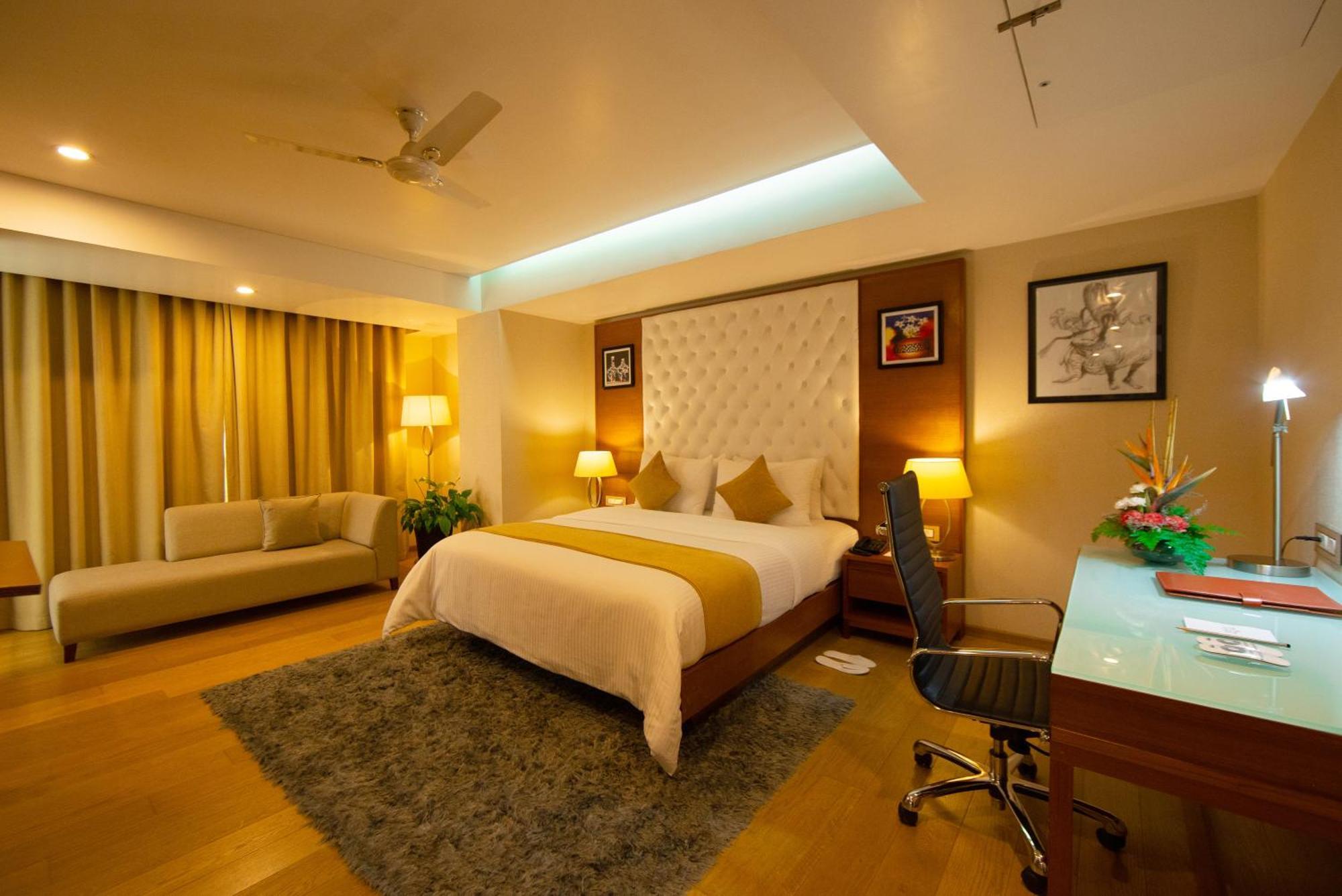 Classic Grande,A Member Of Radisson 임팔 외부 사진