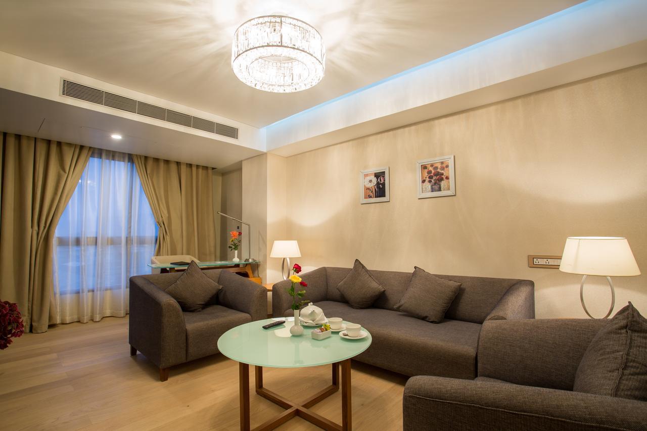 Classic Grande,A Member Of Radisson 임팔 외부 사진