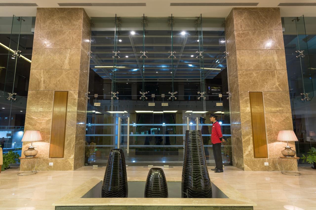 Classic Grande,A Member Of Radisson 임팔 외부 사진